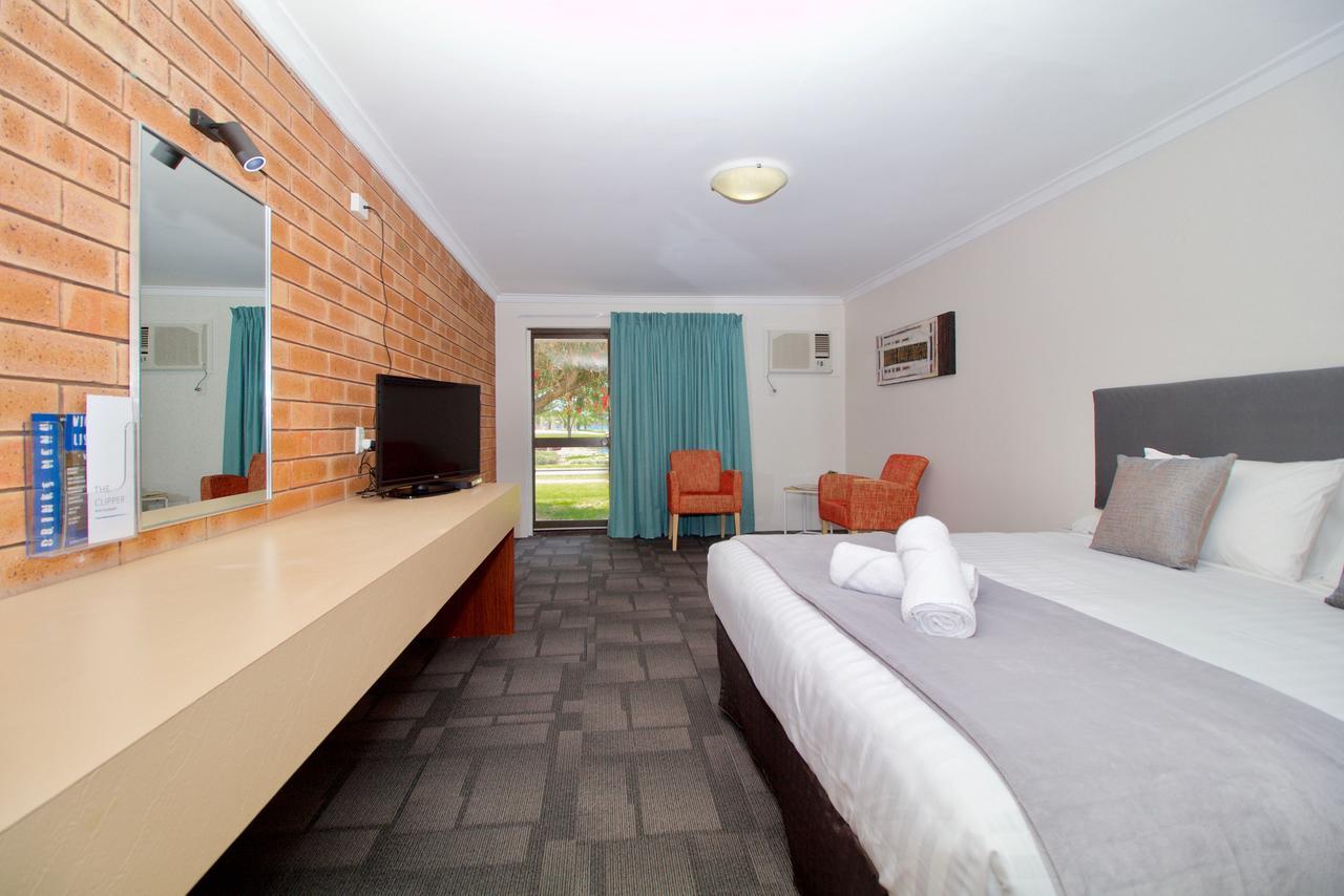Hotel Clipper Rockingham Exterior photo